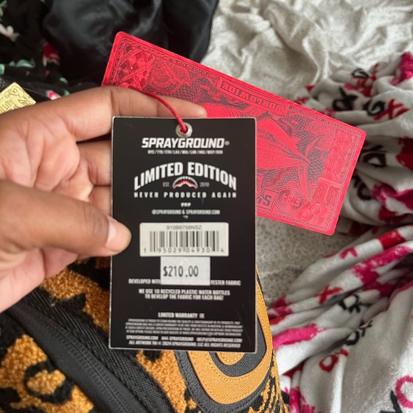 Sprayground Limited Edition Black and Gold Backpack - Picture 2 of 2